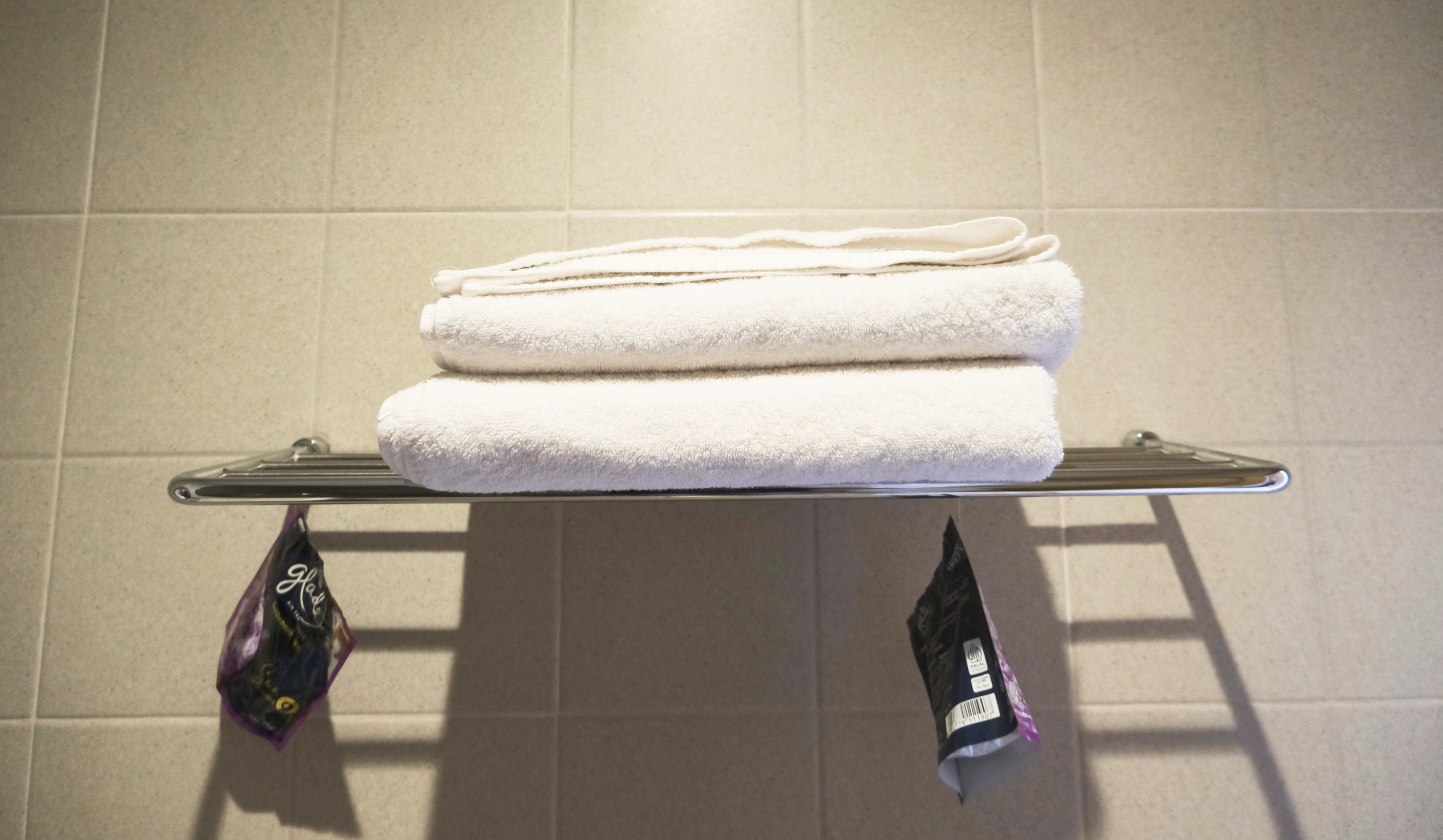 me rooms superior towel